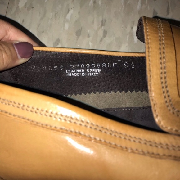 Kenneth Cole Reaction Tan Loafers